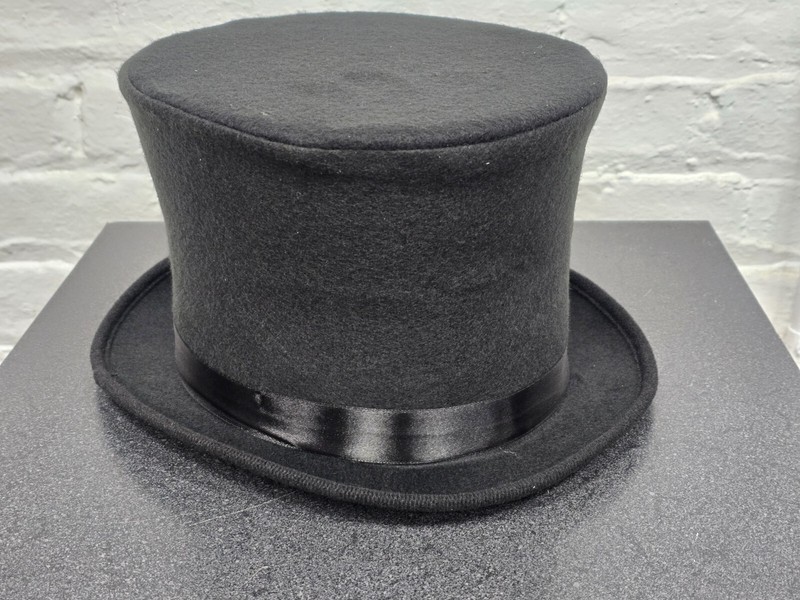 Mens Black Top Hat Tophat Topper Coachman One Size Elastic Adjustable Rocker USA